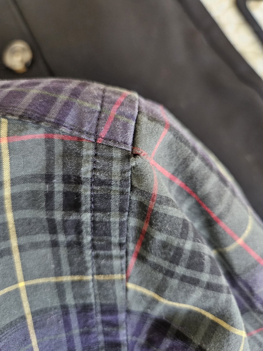 Polo by Ralph Lauren Men's Green Plaid Button-Down Shirt - Picture 7 of 7